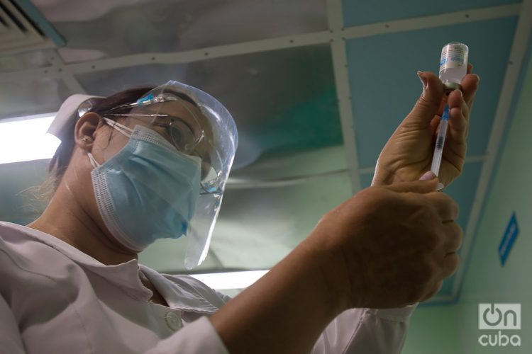 COVID-19 vaccination in Cuba: realities and chiaroscuros